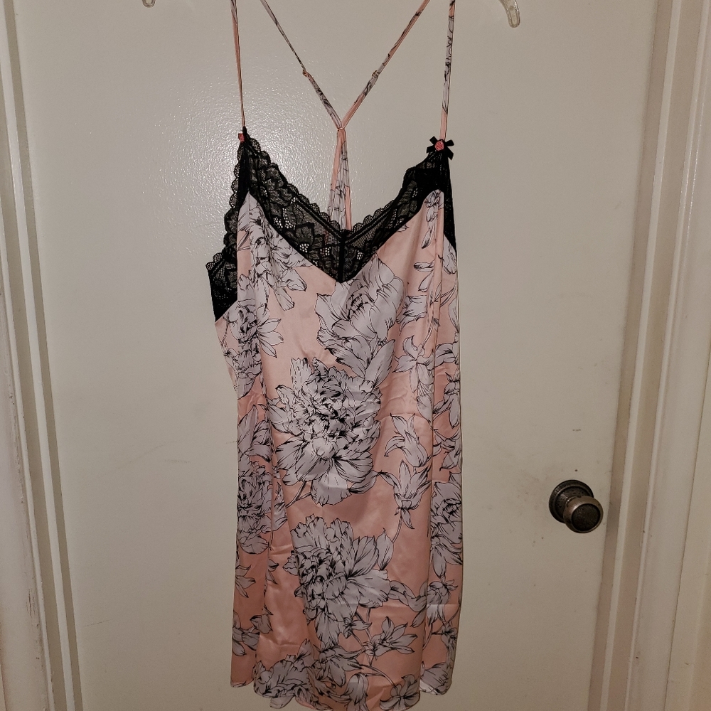 Plus size sleep slip